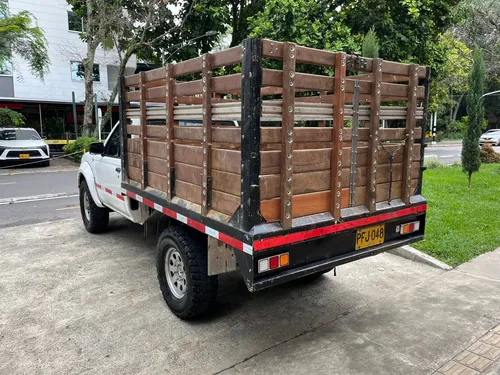 Nissan Frontier 3.0 STD D22 4X4 MT