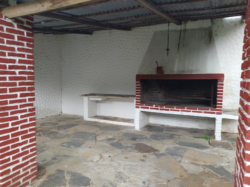 Chalet Ubicado En Pan De Azúcar, Zona Céntrica