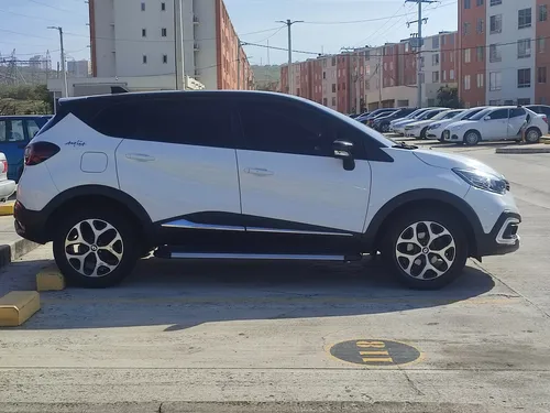 Renault Captur 1.3T Intens Cvt