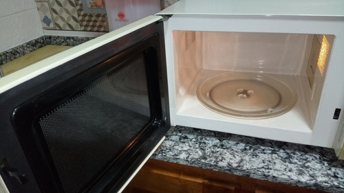 Vendo Microondas Electrolux.no Hago Envios. (Usado)