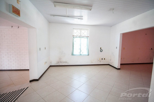 Lojas Térrea Na Velha Com Área Total De 329,21 M² - 35711475l