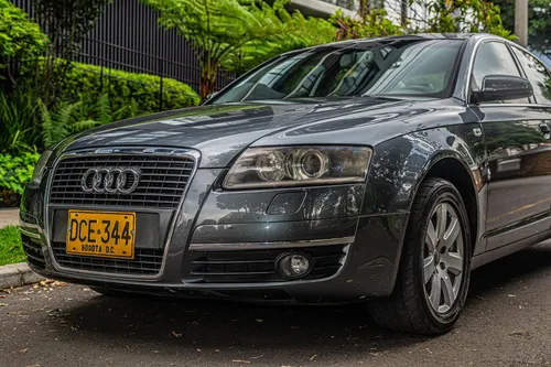 Audi A6 2.8 V6 Multitronic Lujo