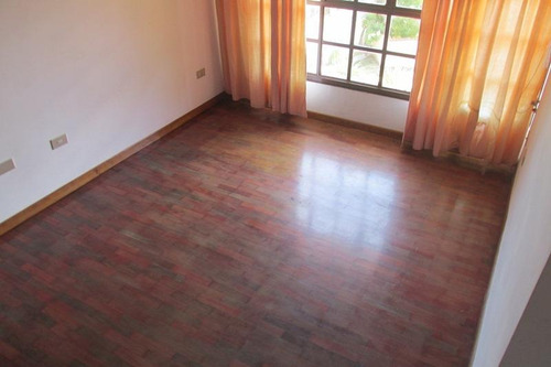 Se Vende Casa En Prados Del Este Mls #24-20653