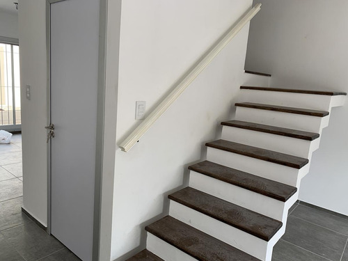 Imagen 5 de 28 de Venta Casa Ph Duplex 2 Dormitorios Fisherton R Permuto Cochera