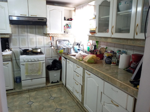 Imagen 7 de 17 de Casa En La Villa La Reina Frente Al Hospital Militar