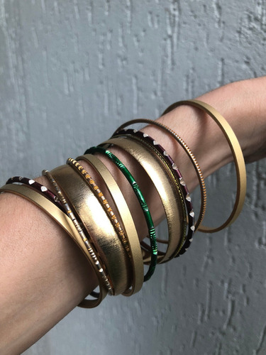 Kit Com 12 Pulseiras Morana Acessórios