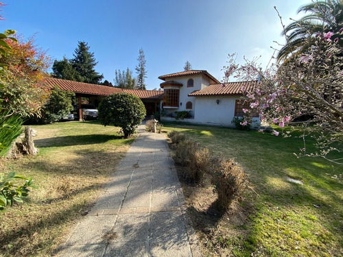 Hermosa Casa En Condominio Exclusivo Machalí