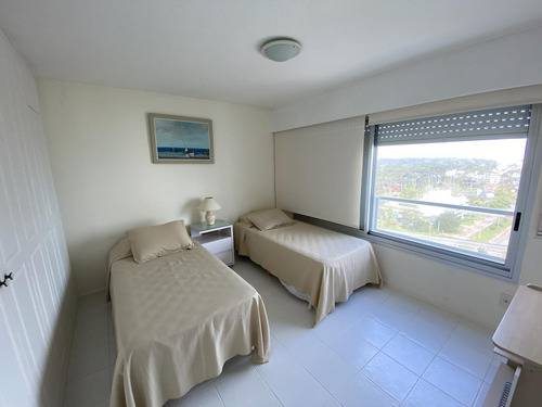 Imagen 15 de 22 de Apartamento Punta Del Este - Lincoln Center, 170 M2, Vista Al Mar, Piso Alto!!