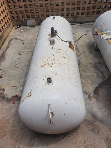 Imagen 3 de 3 de Bombona De Gas 1000lt Industrial