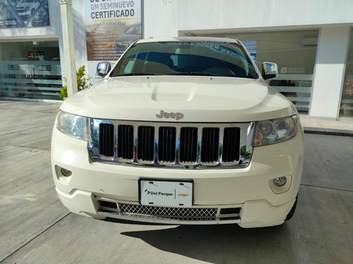Imagen 2 de 11 de Jeep Grand Cherokee 2012 5.7 Limited Premium V8 4x2 Mt