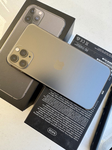 iPhone 11 Pro 64 Gb Gris Espacial Como Nuevo , Siempre En Su Funda Contra Agua (Usado)