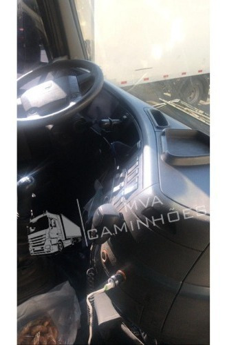 Imagem 6 de 9 de Caminhão Volvo Fh 440 - 6x2 T