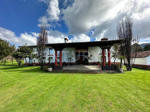 Venta Rancho En Los Saucos, Valle De Bravo, México