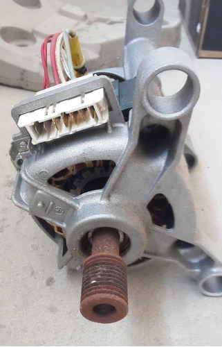 Imagen 1 de 8 de Motor Lavadora Ariston Carga Frontal 6 Kg.