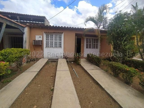 Imagen 25 de 30 de Casas En Venta En La Piedad Cabudare, Lara 22-21093 Romer Gonzalez Profesional Inmobiliario Renta House