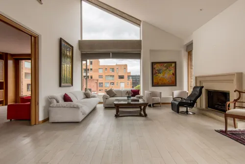 Apartamento En Arriendo/venta En El Chicó. Cod A21451