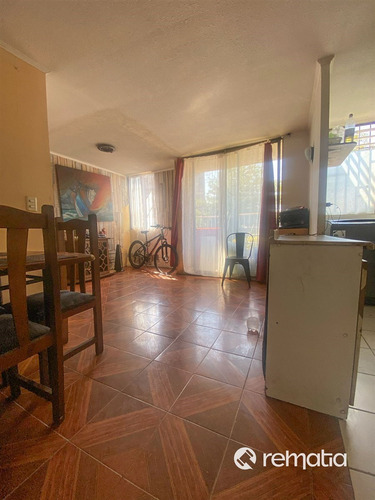 Departamento En Venta De 2 Dorm. En Independencia