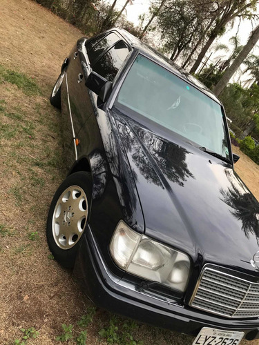 Mercedes Benz E320