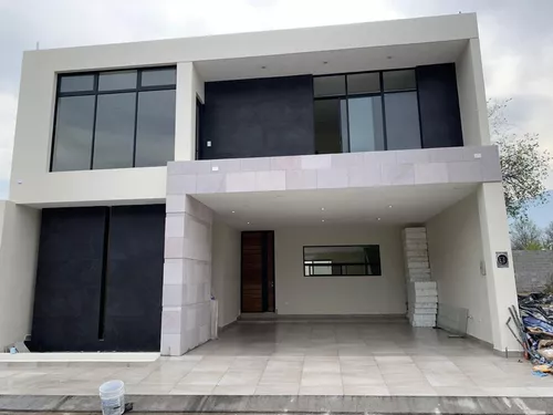 Casa En Venta En Carretera Nacional Amorada R Santiago Nl en Inmuebles |  Metros Cúbicos