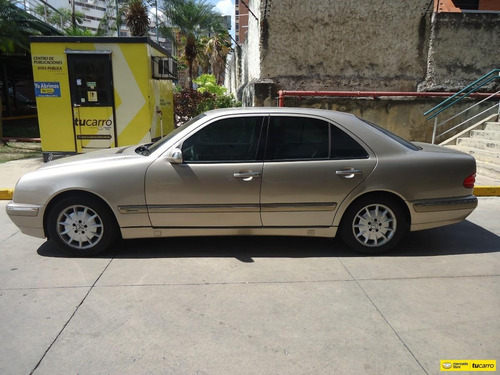 Mercedes Benz E-240 Elegance