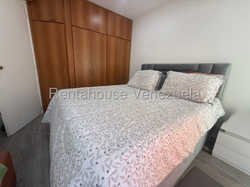 Apartamento Remodelado En Venta, Urb. San Bernardino