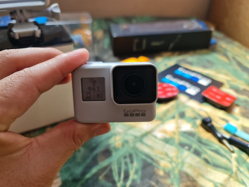 Câmera Ação Gopro Hero 7 Black Dusk White Edição Limitada
