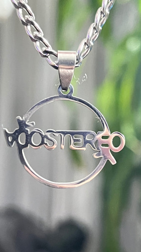 Dije Soda Stereo + Cadena 55 Cm En Acero Quirúrgico Plateado