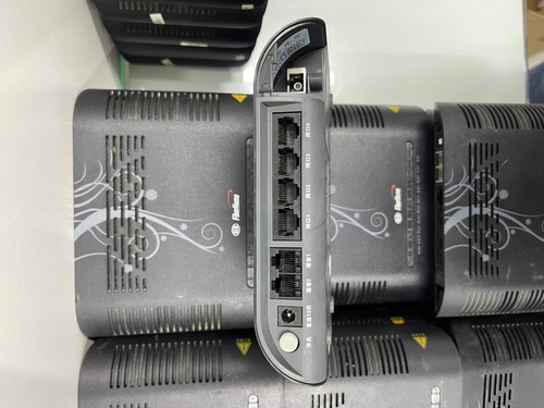 Onu Fiberhome Fibra Óptica Gpon An5506-04 + Fone Lote Com 30 (Usado)