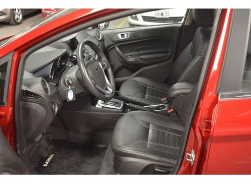 Ford Fiesta Kinetic - Sedan - Titanium - Automático