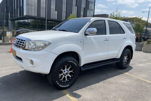 Toyota Fortuner 2.7l 4x2