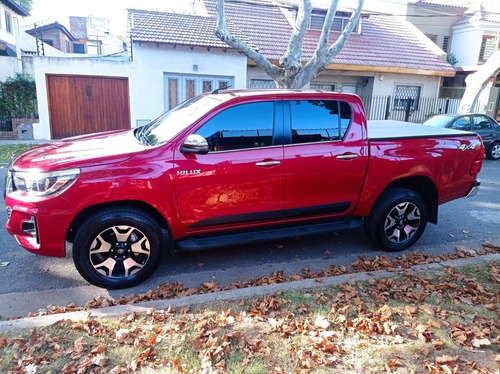 Imagen 8 de 18 de Toyota Hilux Srx 4x4 2.8 Tdi Caja Manual De 6ta Año 2018
