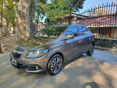 Imagen 1 de 7 de Chevrolet Onix 2014 1.4 Ltz Mt 98cv
