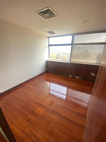 Imagen 8 de 11 de Oficina En Arriendo En Providencia