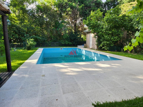 Casa En Venta En Los Quinchos Club De Campo, Pilar, G.b.a. Zona Norte