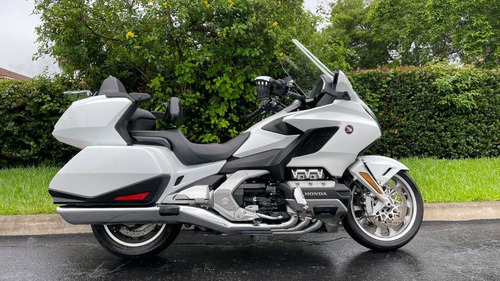 Imagen 2 de 8 de 2018 Honda Gold Wing Tour
