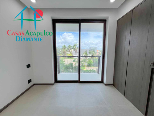 Cad La Isla Java J3. Terraza Con Vista A Las Áreas Comunes