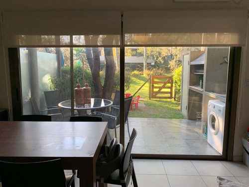 Imagen 4 de 19 de Hermoso Dúplex En Venta De 3 Ambientes Con Piscina, Quincho Y Cochera - Canning
