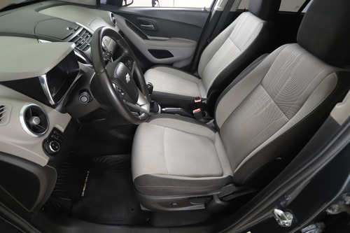 Imagen 13 de 14 de Chevrolet Tracker Ltz 4x2 Mt 2016
