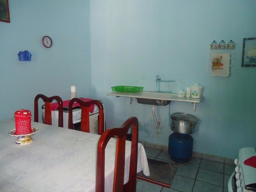 Imagem 22 de 30 de Manoel Plaza, Casa Linear Divida Em Duas De 2 Quartos, Ampla, Com Sala, Cozinha, Wc Social, Quintal E 6 Kitnets Para Aluguel Na Parte Dos Fundos, 1 Vaga, 200 M2 De Area Construida - Ca00028 - 3303479