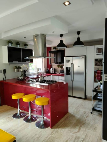 Alquilo Town House En Villas Del Country, Guataparo Terrazas Del Country Planta 100%