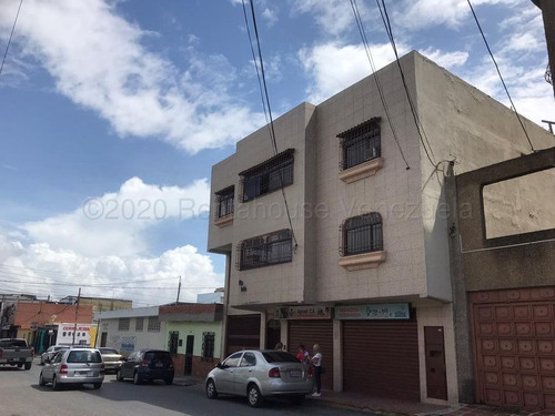 Mehilyn Vende Edificio En La Zona Centro Barquisimeto