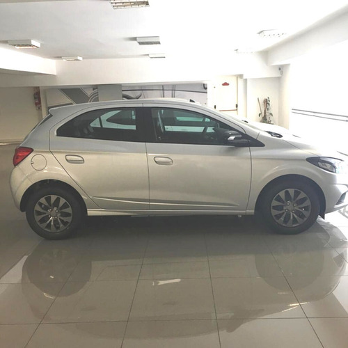 Chevrolet Onix Joy Black 2021 1.4 Manual Gi