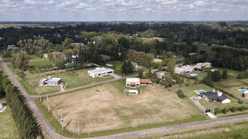 Terreno En Club De Campo El Moro