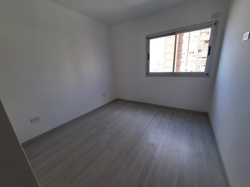 Venta De Departamentos 2 Y 3 Ambientes En Excelente Zona De Wilde.