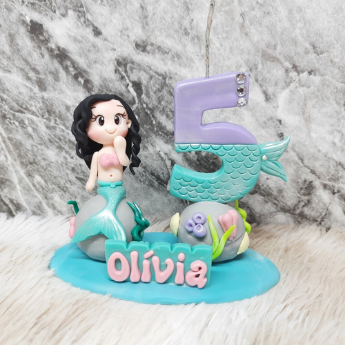 Imagem 6 de 7 de Topo Bolo Personalizado Biscuit Vela Sereia Cabelo Preto