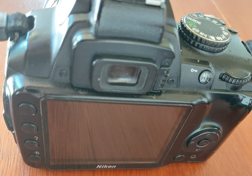 Camera Nikon D3000 