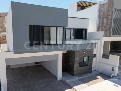 Casa En Venta En Asturias L, Chihuahua, Chih.
