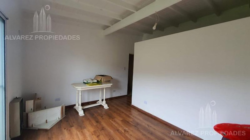 Imagen 29 de 30 de Casa 7 Ambientes Venta Merlo Oportunidad