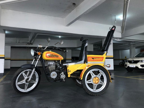 Imagem 1 de 5 de Triciclo Pessoas Com Deficiência Ou Não! 125cc