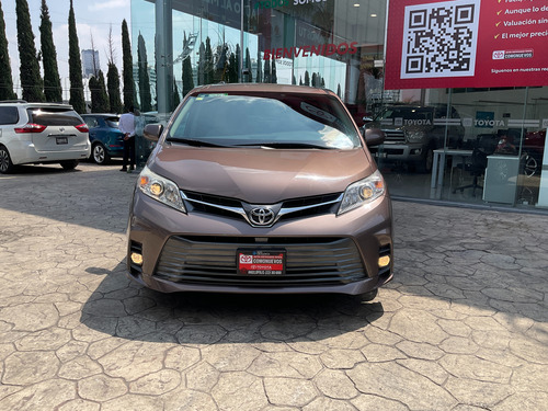 Toyota Sienna 3.5 Xle At